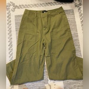 Who What Wear green wide legged pants